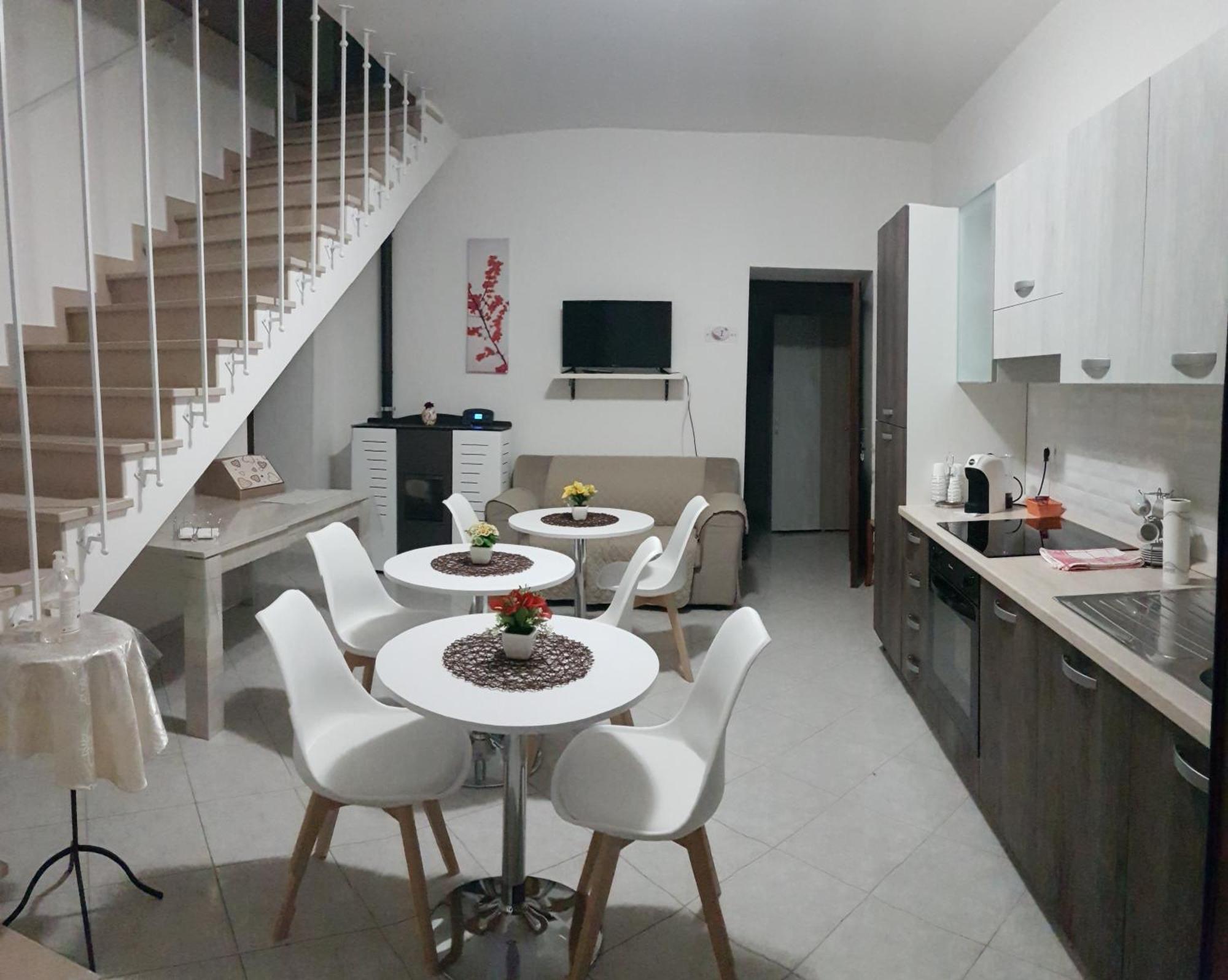 L'Oasi Di Rosi - Affittacamere Casalnuovo Monterotaro Exterior photo
